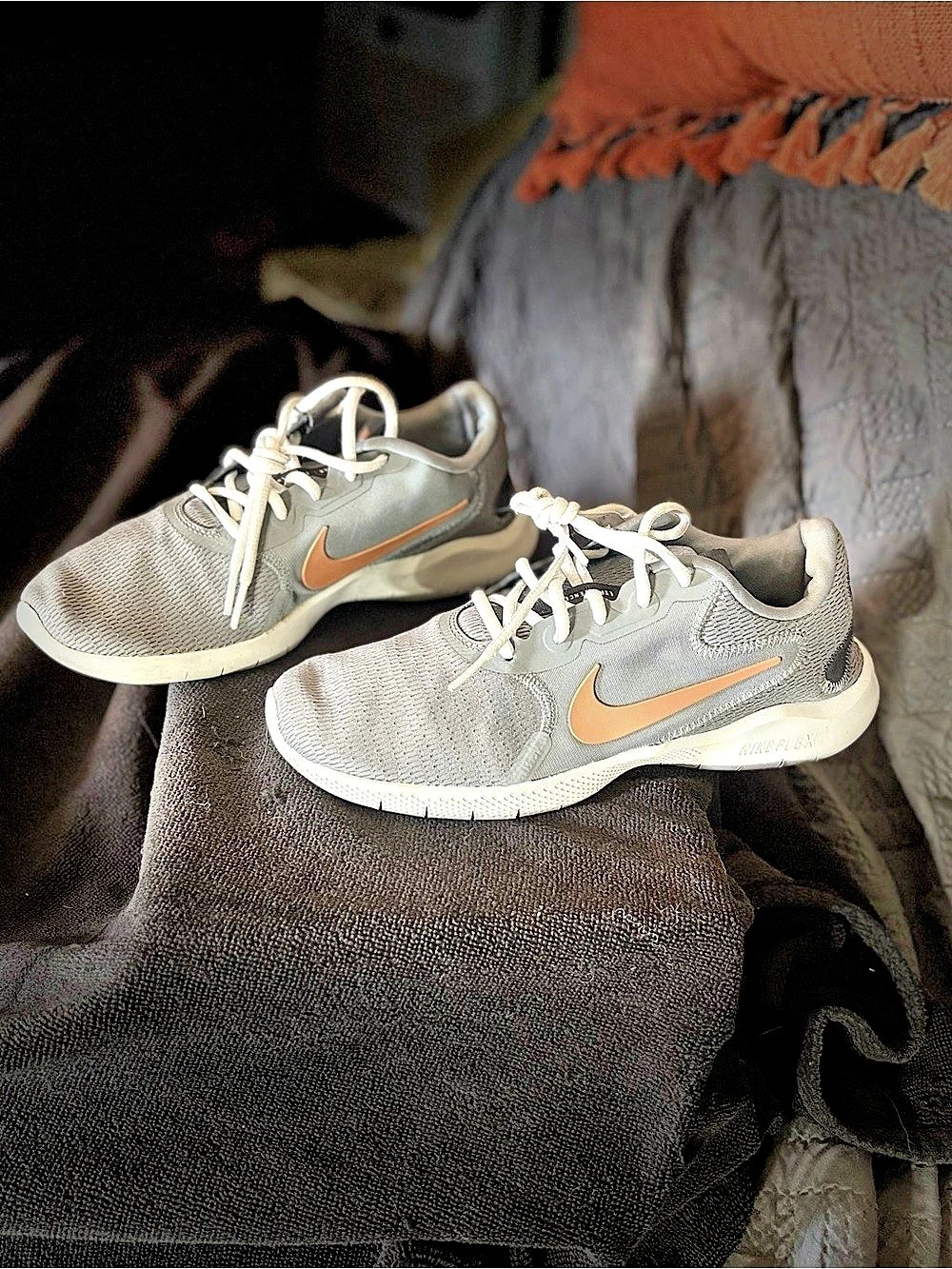 Nike Flex Experience Run 9 Men's Sneakers US 8 Gray & Orange